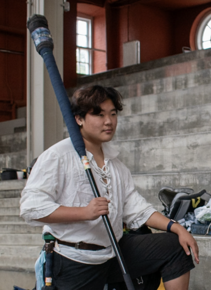 File:Marus standing.png